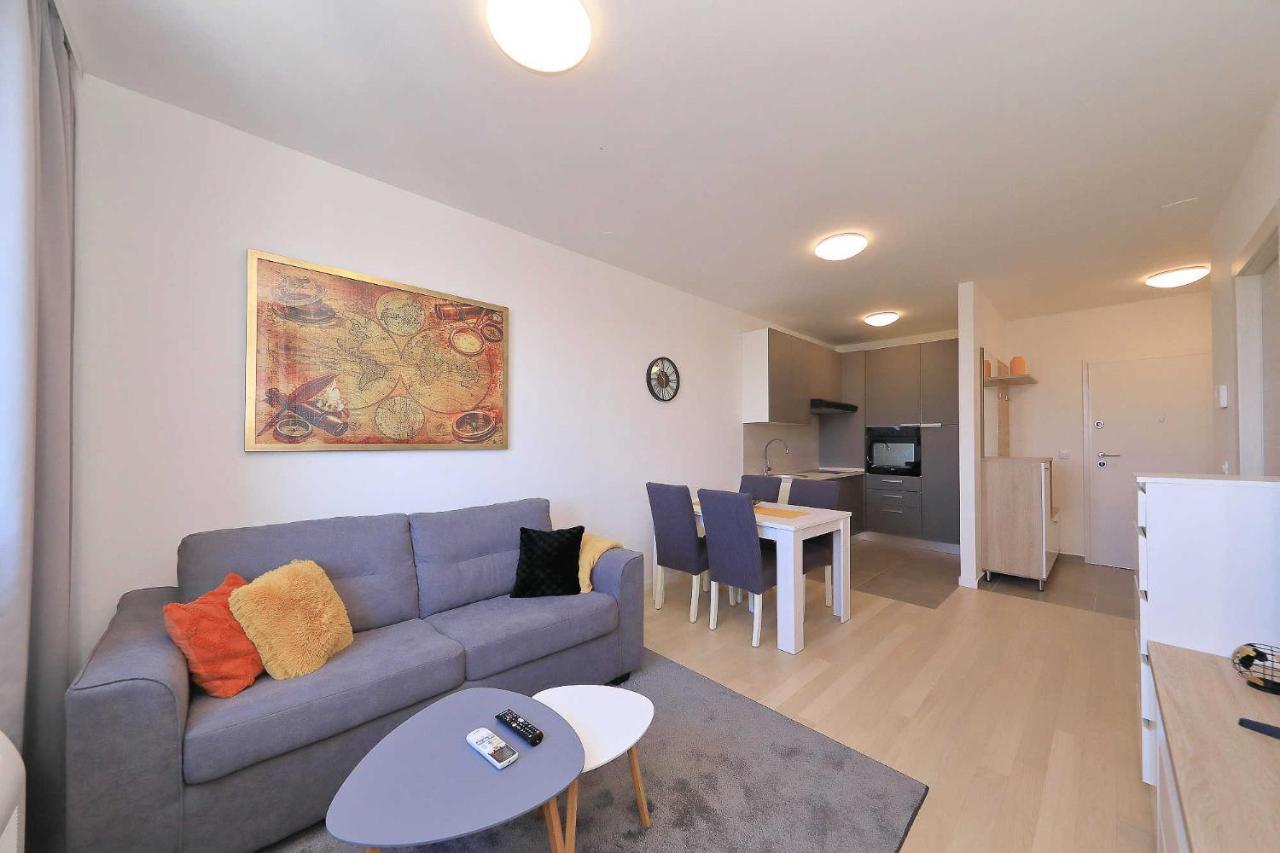 Kostela Apartment Zadar Bagian luar foto